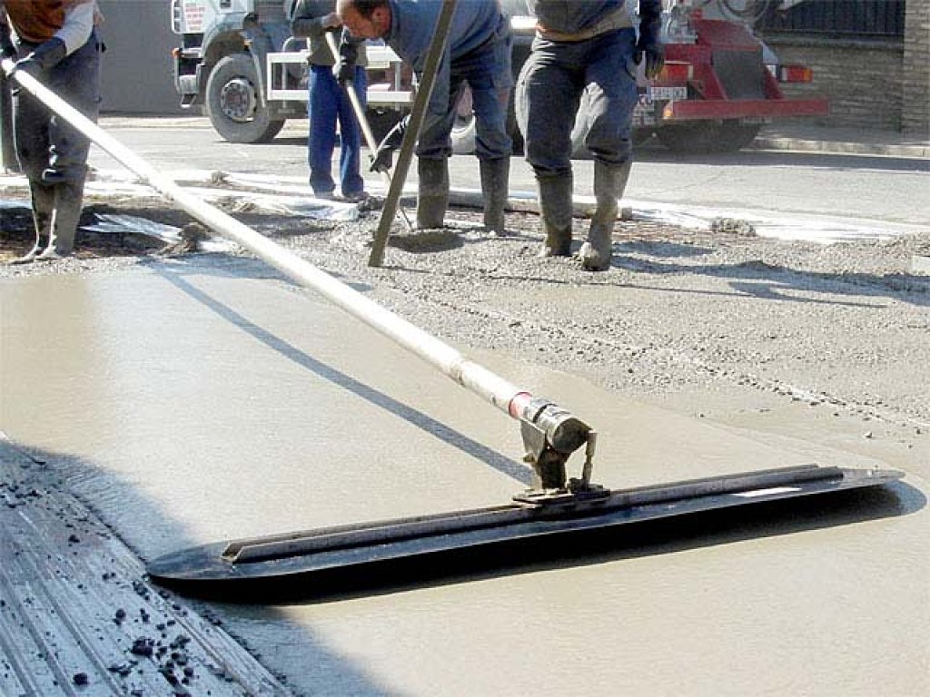 процедура разглаживания бетона
